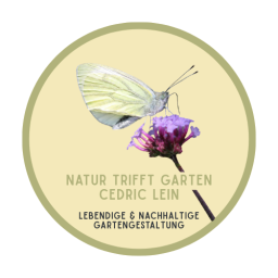 Firmenlogo, welches einen Schmetterling auf einer Verbene zeigt